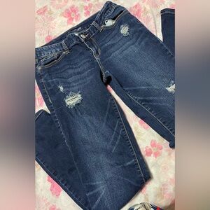 Maurices size 3/4 distressed skinny jeans